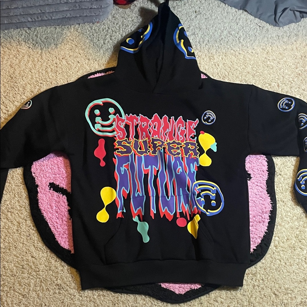 Smiley hoodie “Strange Super Future”